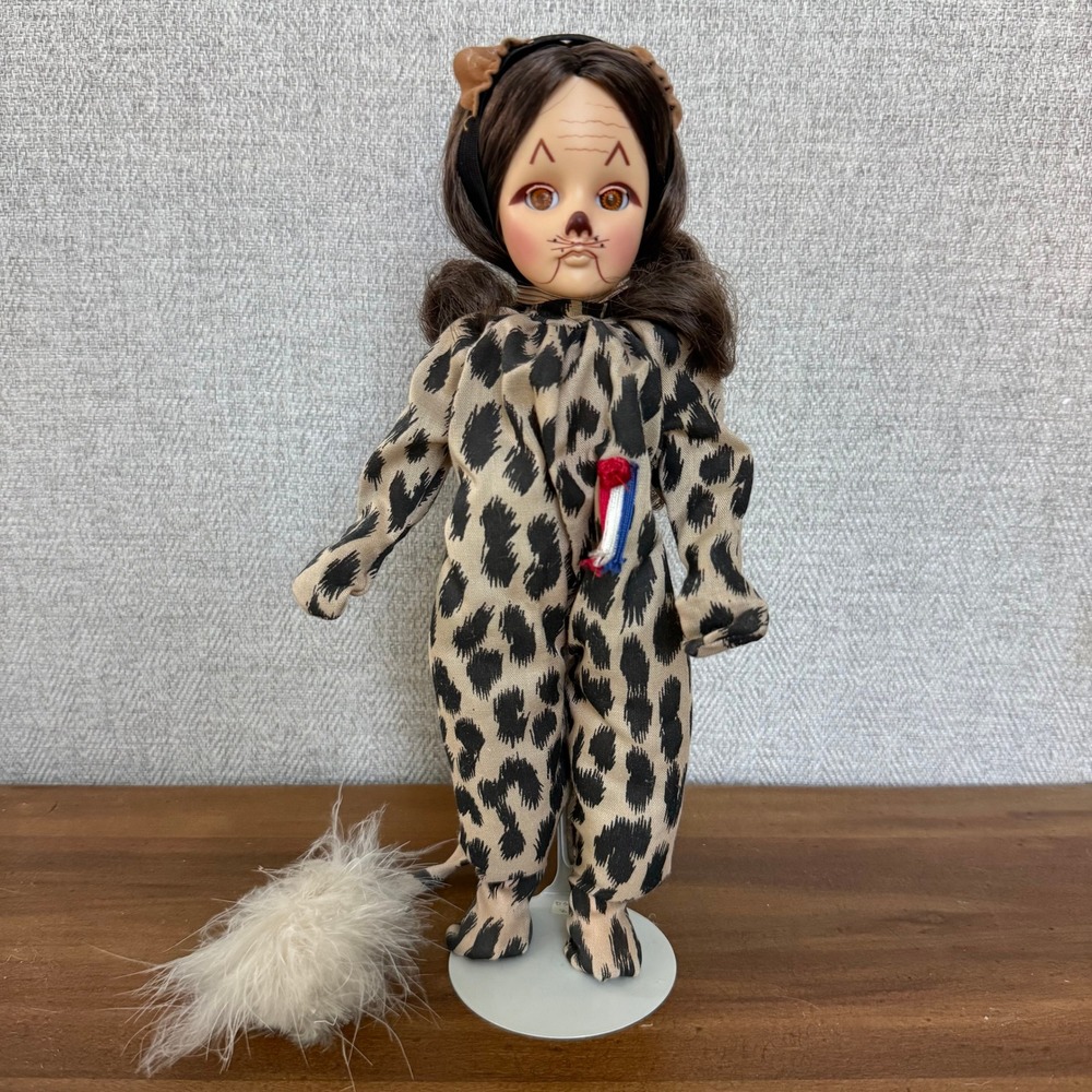 Vintage Effanbee Storybook Collection Cowardly Lion Doll 11" Wizard Oz w/ Stand